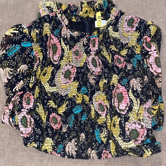 Aritzia top - Picture 16 of 16